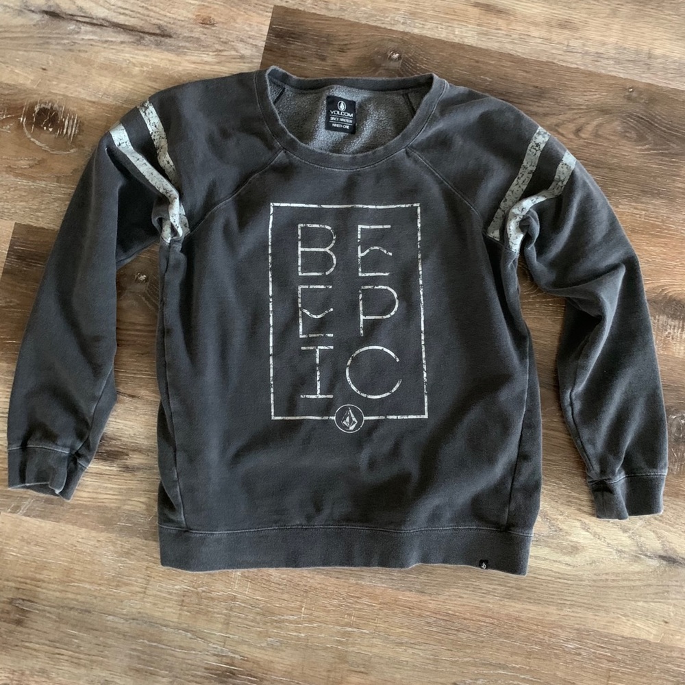 Volcom grey sweater
